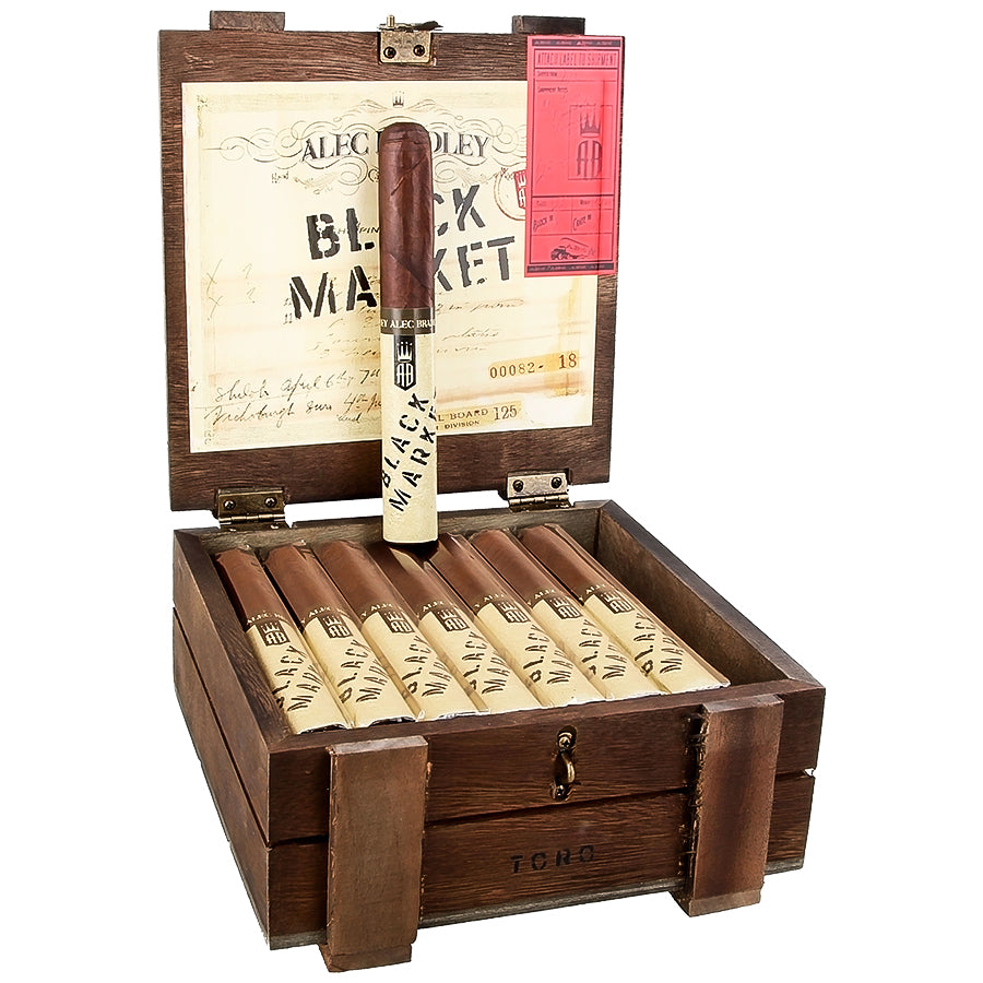 Alec Bradley Black Market Toro