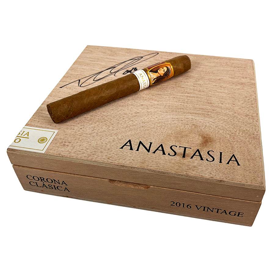 Caldwell - Anastasia 2016 Vintage Corona Clasica
