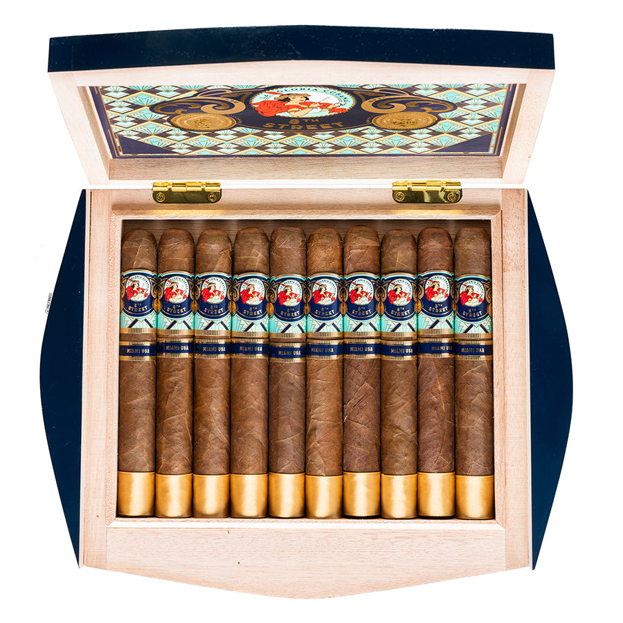 La Gloria Cubana - 8th Street Toro