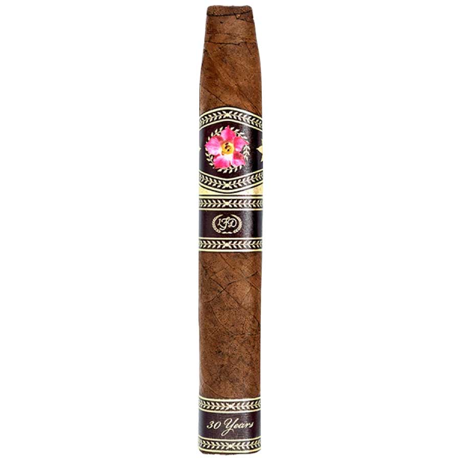 La Flor Dominicana 30th Anniversary