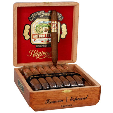 Arturo Fuente - Hemingway Signature Sungrown