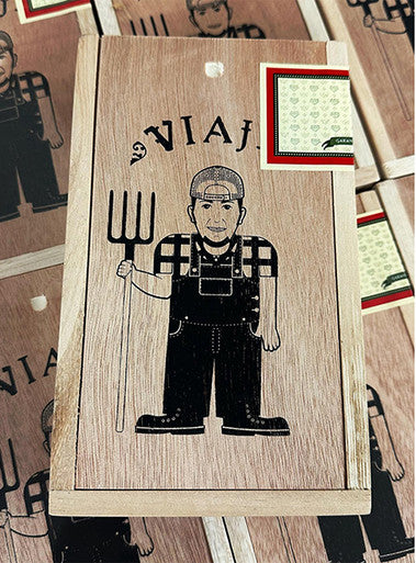 Premium Box Farmhand Andres